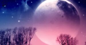 250+ Replies to “The Moon Is Beautiful, Isn’t It?” Guide
